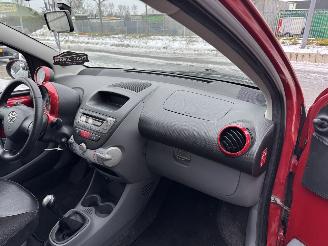 Toyota Aygo 1.0 12V AIRCO LEER picture 9