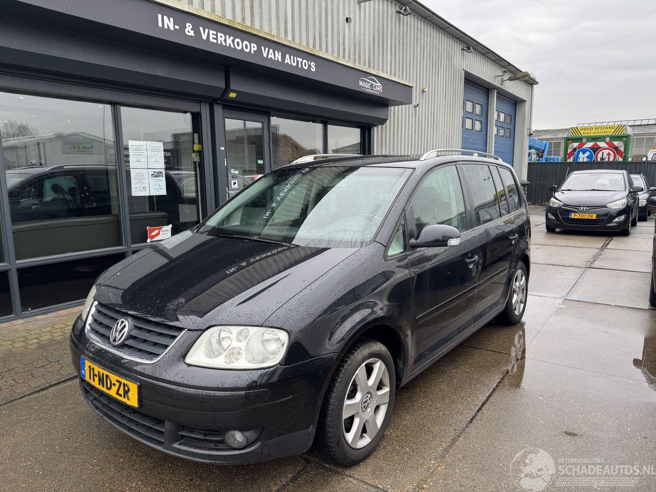 Volkswagen Touran 1.6 16V FSI 7-PERSOONS