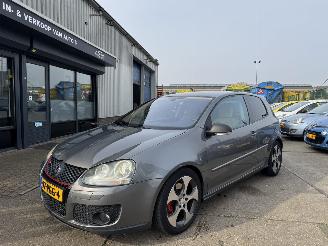 damaged passenger cars Volkswagen Golf 2.0 GTI DSG AUT 147KW 2005/10