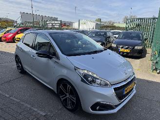 Peugeot 208 1.2 Turbo Automaat GT-line picture 3