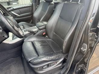 BMW X5 4.6is 255kw picture 18