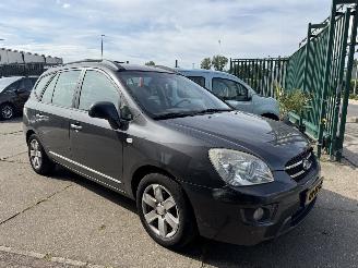 Kia Carens 2.0 AIRCO picture 3