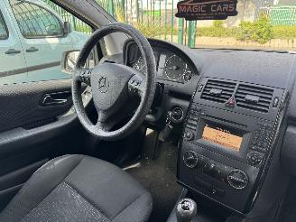 Mercedes A-klasse A160 70KW AIRCO 136.000 km NAP! picture 6