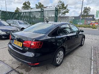 Volkswagen Jetta 1.2 77KW AIRCO picture 6