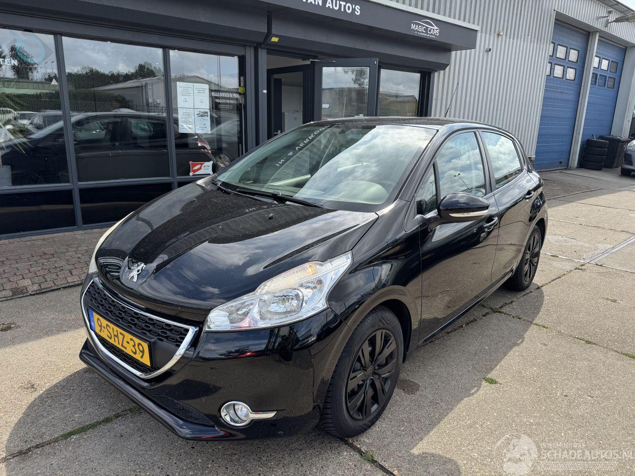 Peugeot 208 1.0 VTI 50KW AIRCO