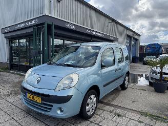 skadebil auto Renault Kangoo 1.6 16V AIRCO PERSONEN UITVOERING 2009/7