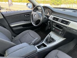 BMW 3-serie 318i SEDAN 105KW AIRCO picture 6
