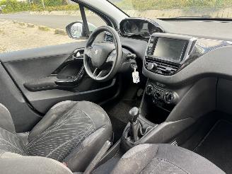 Peugeot 208 1.2 VTI AIRCO 5-DEURS picture 5