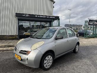 Coche accidentado Nissan Micra 1.2 AUTOMAAT 2003/8