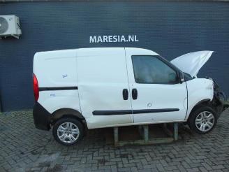 Coche siniestrado Fiat Doblo Doblo Cargo (263), Van, 2010 1.3 D Multijet 2017/10
