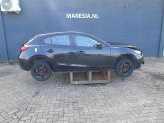 Coche siniestrado Mazda 3 3 (BM/BN), Hatchback, 2013 / 2019 1.5 Skyactiv-G 100 16V 2014/1