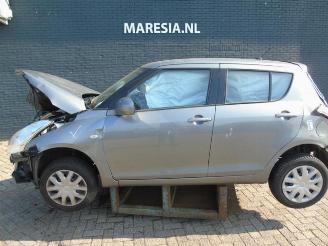Salvage car Suzuki Swift Swift (ZA/ZC/ZD), Hatchback, 2010 / 2017 1.2 16V 2011/5