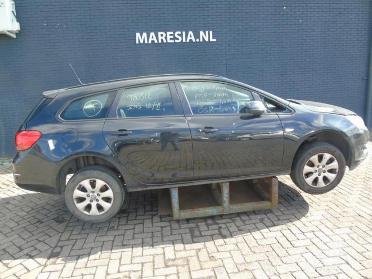 Opel Astra Astra J Sports Tourer (PD8/PE8/PF8), Combi, 2010 / 2015 1.6 CDTI 16V