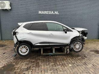 Vrakbiler auto Renault Captur Captur I (2R), SUV, 2013 1.2 TCE 16V EDC 2016/5