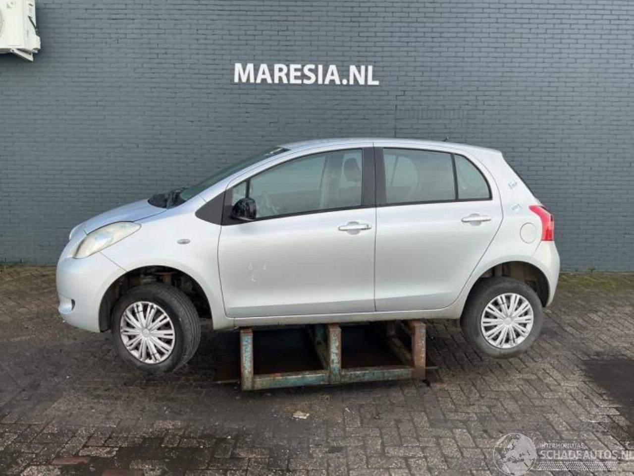 Toyota Yaris Yaris II (P9), Hatchback, 2005 / 2014 1.3 16V VVT-i