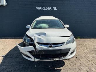 Uttjänta bilar auto Opel Astra Astra J Sports Tourer (PD8/PE8/PF8), Combi, 2010 / 2015 1.7 CDTi 16V 2013/11