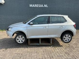 Uttjänta bilar auto Skoda Fabia Fabia III (NJ3), Hatchback 5-drs, 2014 / 2021 1.0 12V 2015/3