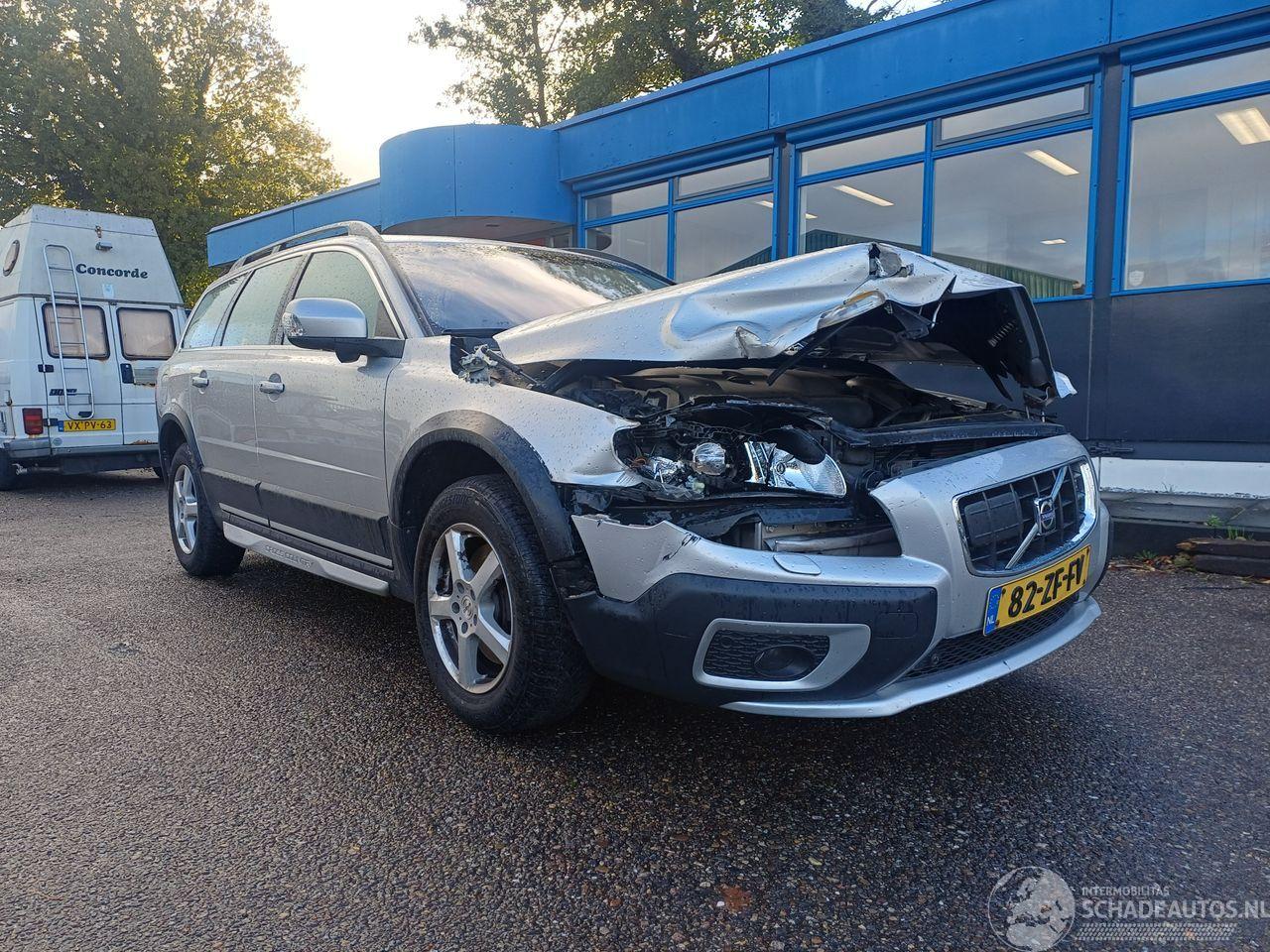 Volvo Xc-70 3.2 Summum