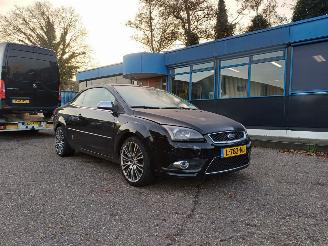 damaged passenger cars Ford Focus 1.6-16V TREND 2008/3