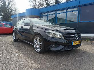 skadebil auto Mercedes A-klasse 180 2013/9