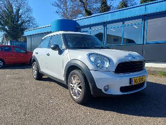 Vaurioauto  passenger cars Mini One Countryman 1.6 One Pepper 2013/5