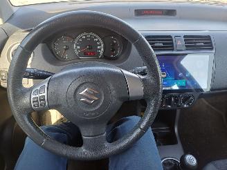 Suzuki Swift 1.3 Exclusive picture 6