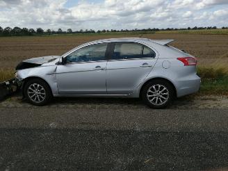 Coche siniestrado Mitsubishi Lancer 1.6 16v 2012/1