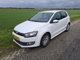 Vaurioauto  passenger cars Volkswagen Polo 6R 1.2 tdi 2012/8