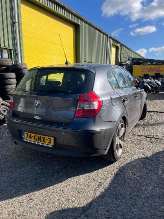 BMW 1-serie 118i picture 3