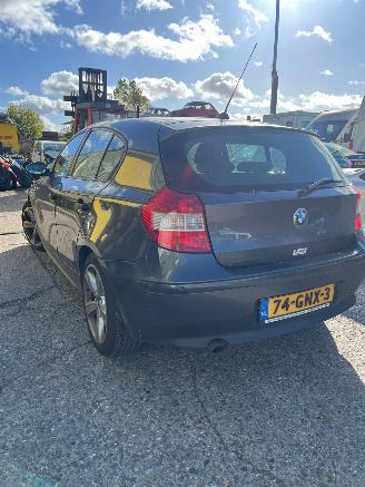 BMW 1-serie 118i picture 4