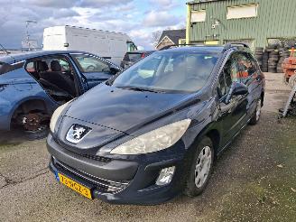 krockskadad bil auto Peugeot 308 SW 2010/9