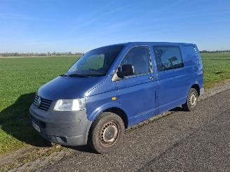 krockskadad bil auto Volkswagen Transporter T5 2006/5