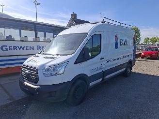 Damaged car Ford Transit  2014/5