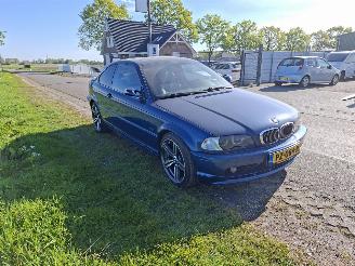 BMW 3-serie E46 Coupé picture 2