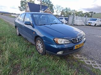 Nissan Primera 1.8 16V SEDAN picture 4