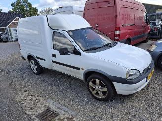 Coche accidentado Opel Combo 1.7 D 2000/5