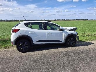 Vrakbiler auto Dacia Sandero  2025/3