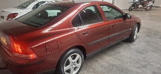 Volvo S-60 2.4 T picture 7