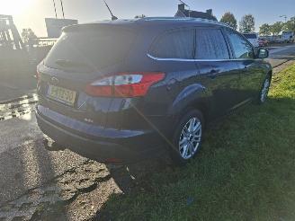 Ford Focus III TURNIER 1.0 EcoBoost picture 4