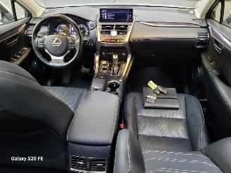 Lexus NX 300h Hybrid 2.5 145-KW Automaat AWD Panoramadak picture 18
