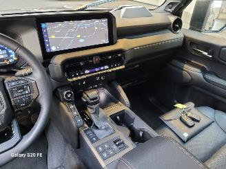 Toyota Landcruiser 2.8 D-4D 151-KW Automatik 4-WD Executive picture 23