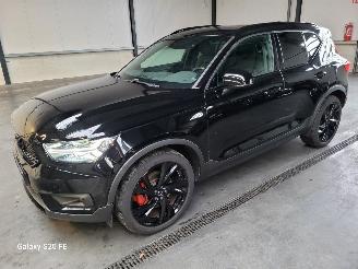 Auto incidentate Volvo XC40 2.0 T5 182-KW Automaat AWD R-Design Panoramadak 2018/4