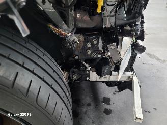 BMW 3-serie 330e Limo 215-KW Automaat M-SPORT picture 7