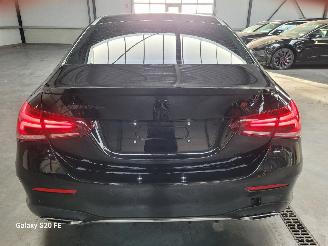 Mercedes A-klasse 180d Limo 85-KW Automaat AMG Panoramadak picture 16