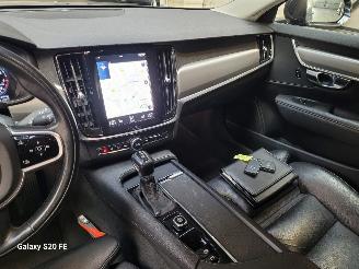 Volvo V-90 2.0 T4 140-KW Automaat Momentum Leder picture 20