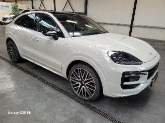 Voiture accidenté Porsche Cayenne Coupe 3.0 S e-Hybrid 346-KW Automaat 2024/6