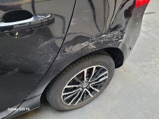 Volvo V-40 2.0 D2 88-KW Automaat 5drs Momentum picture 9