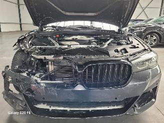 BMW 5-serie 520d Limo 120-KW Automaat M-Sport picture 8