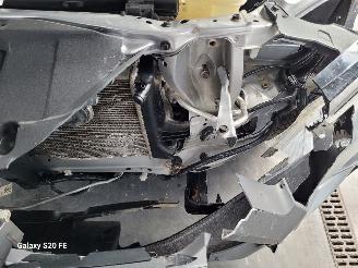 Toyota Hilux 2.8 D-4D 150-KW Automaat 4-WD Invincible Dubbel-Cabine picture 8