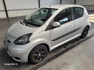 krockskadad bil auto Toyota Aygo 1.0i 12v 50-KW Airco 5drs Comfort 2009/5